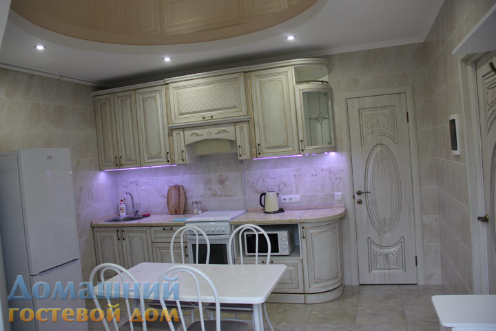 Кухня в однокомнатном номере