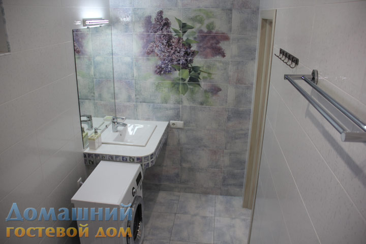 Санузел в однокомнатном семейном номере